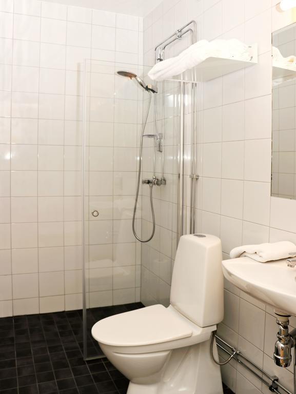 Hotell Kungsljus, Budgethotell Vastervik Bagian luar foto